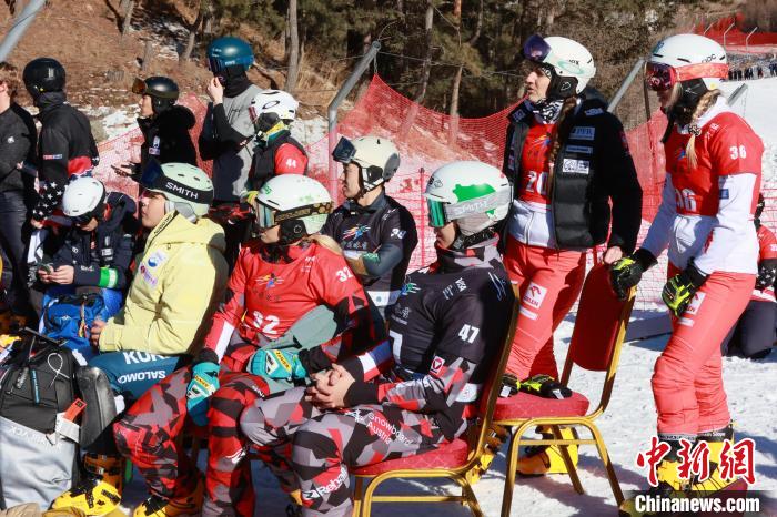 美林谷滑雪场承办世界杯赛事 喀喇沁旗冰雪经济